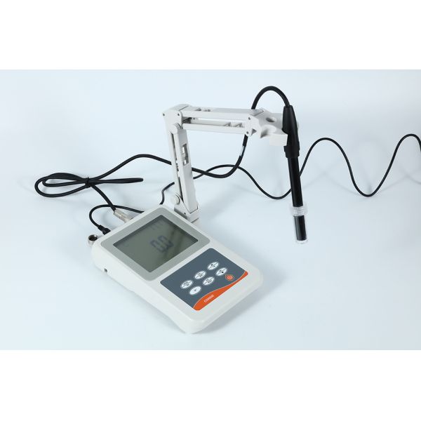 Compact and Durable CON500 Benchtop Conductivity TDS Salinity Meter for Water Testing