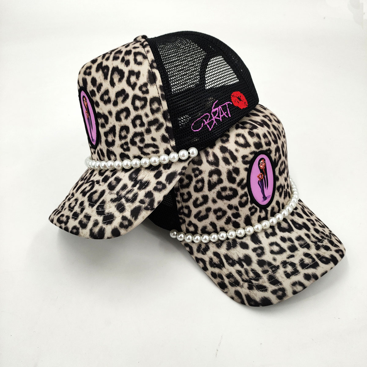 Leopard Printed With Mesh Foam 5 Panel Trucker Cap Pearls Embroidered Patch 3D Embroidery Cheetah