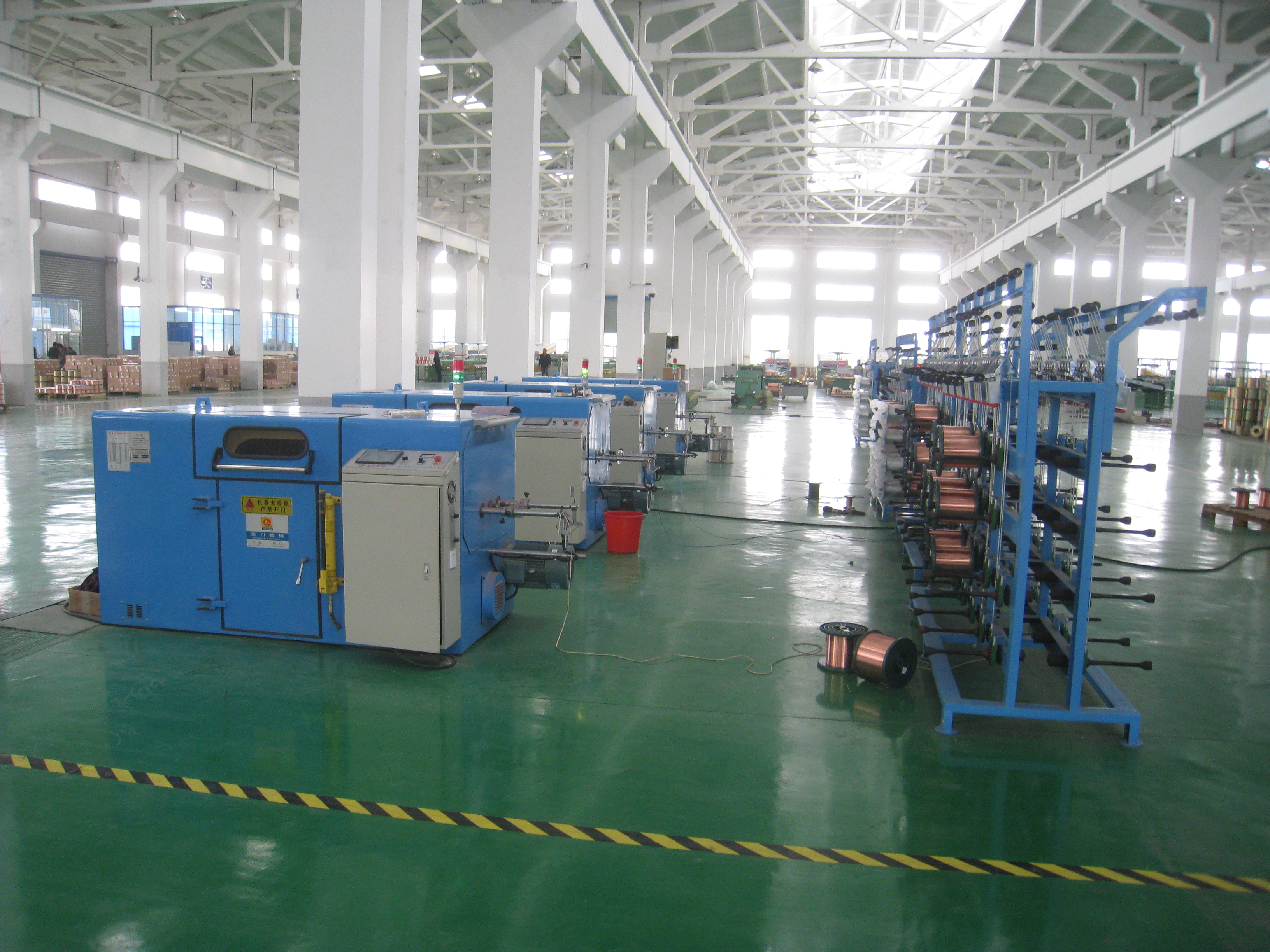 Blue Normal Wire Twisting Machine Double Twist For Bunched Copper Wire Pay Off