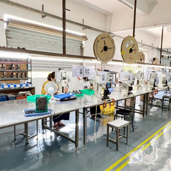 High Precision Desktop Soldering Robot for PCB Board & Data Cable