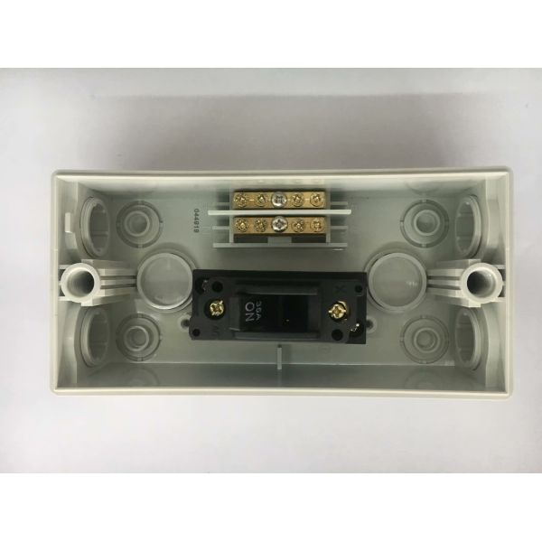Ukf2 1P 35A Two Platic Screw Enclosure Weatherproof Switch Socket With 2- Row Copper Tube