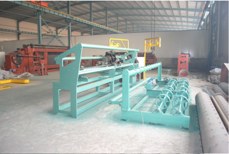 Low Noise Chain Link Fence Weaving Machine High Working Efficiency Large Capacity