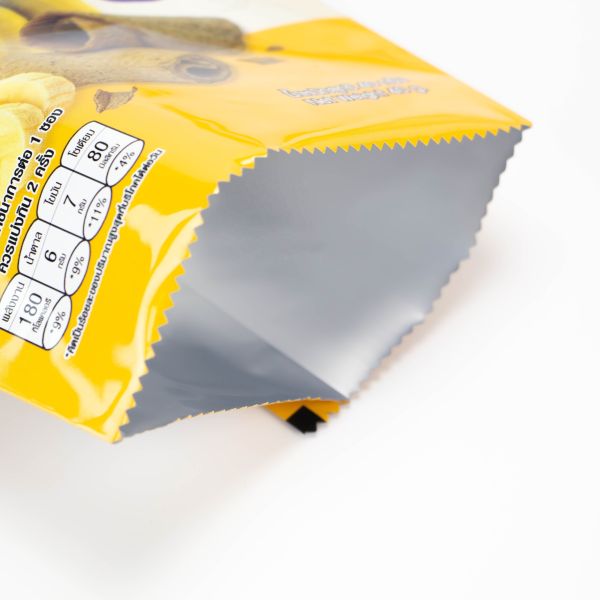 Customized Digital Printing Thai Snacks Banana Oat Crispy Roll Back Sealed Bag Aluminum Food Packaging
