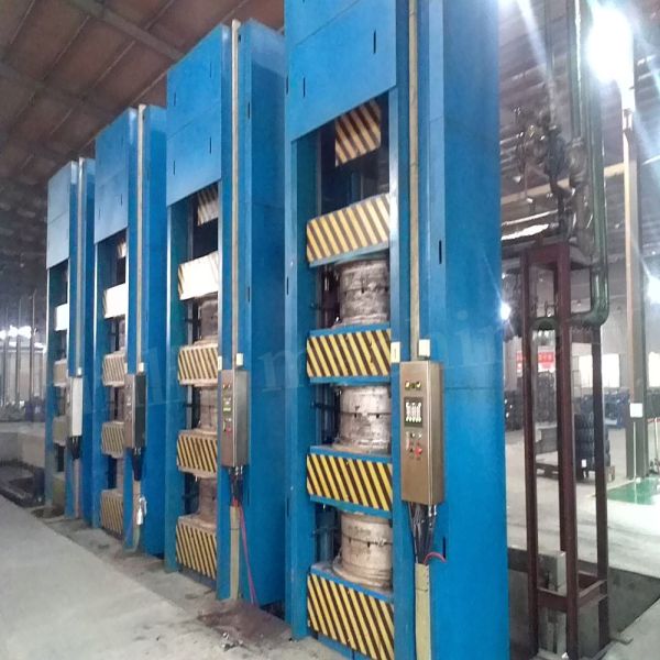 YLL-1/30000 Electric Solid Tire Vulcanizing Press Hydraulic Vulcanizing Press