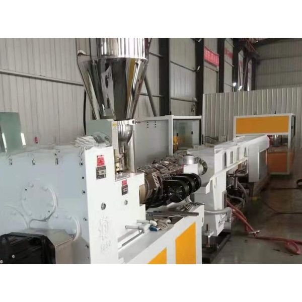 Extrusion Molding Technology PVC Conduit Pipe Making Machine with Separate Type Extruder
