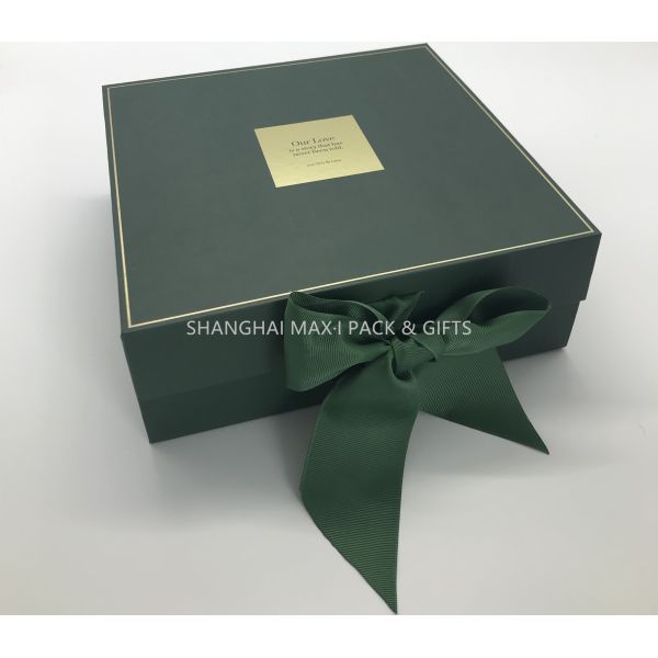 Magnetic Flat Pack Branded Gift Boxes Cool Chocolate Chipboard Ornament Packaging