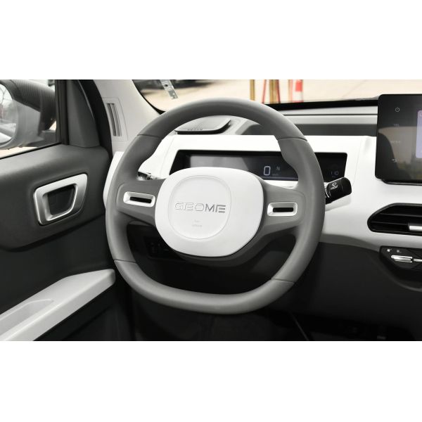 2025 Cheapest 4 Wheel Left Hand Drive Automatic Vehicles Geely Panda Small Mini Ev Electric Used New Cars Made in China for Sale
