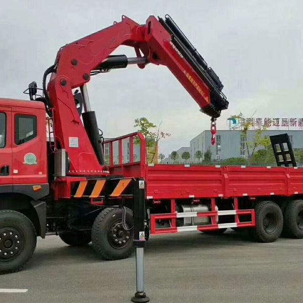 Maximum Amplitude Angle 80° Rubber Track Mini Remote-Controlled Folding Spider Crane