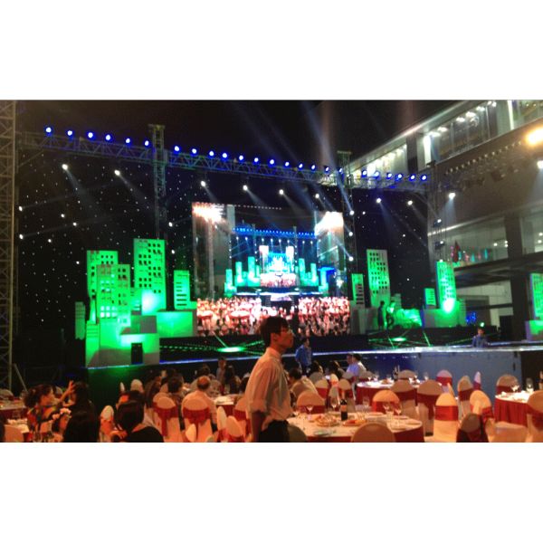 Wide View Angledigital LED Display for Magic Stage , Programmable LED Signs