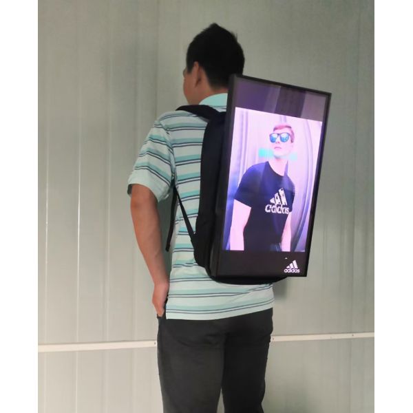 Android 7.1 Digital Lcd Billboard 24 Inch 31200mAh 1024×768