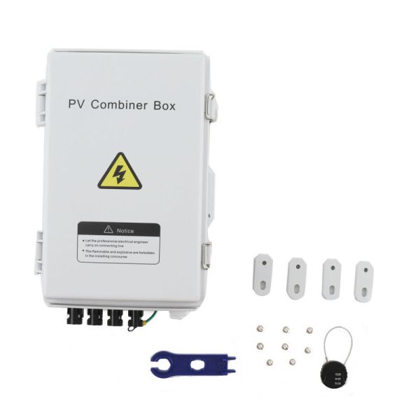 Plastic 15A PV Combiner Box 4 Strings 550VDC Circuit Breaker For Solar Panel