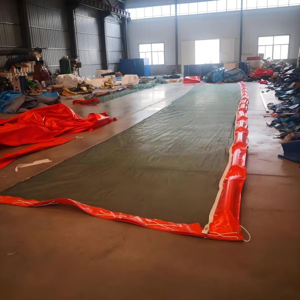 Essential Pond / Lake Management Emergency Spill Response Tool Versatile Floating Silt Curtain With 25% Elongation