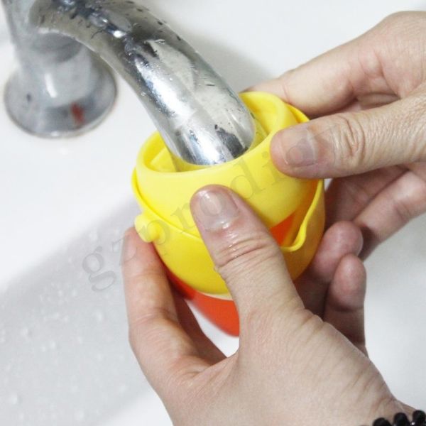 Cute Duck Shape Plastic Kids Facuet Extender Bathroom Kithcen Use