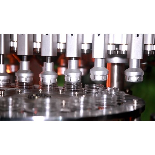 Servo Driven 5 Gallon Bottle Blowing Machine 2 Cavity 1200BPH-1000BPH