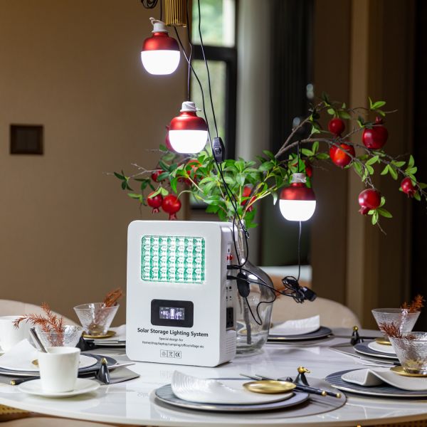 Output Voltage 5V/9V Portable Solar Power Generator With Universal Output Socket SRE-938