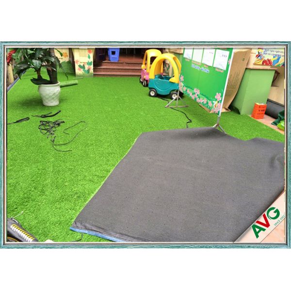 Fire Resistant Kindergarten Artificial Grass For Decoration Suitable For Kids