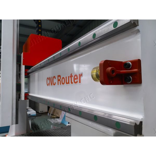 4 Axis 3d Wood Sculpture CNC Wood Router Machine 1530 with Automatic Tool Changer