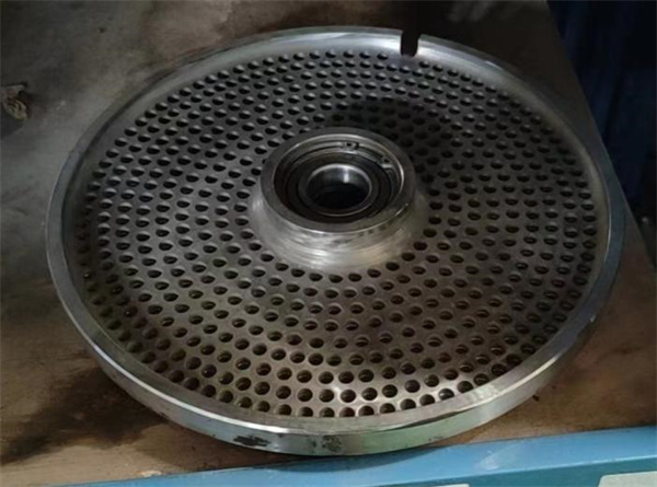 dry chilli crushing machine, pepper crusher, chilli milling machine