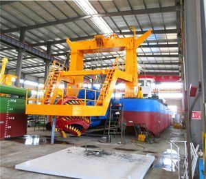 Spud Positioning Cutter Suction Dredger for Digging River Sand
