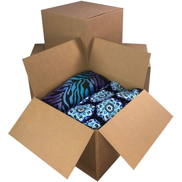 Recyclable Practical Cardboard Gift Box , Varnishing Custom Printed Shipping Boxes