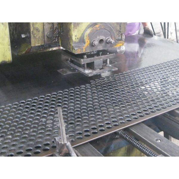 Anti Skid Decorative Perforated Aluminum Sheet