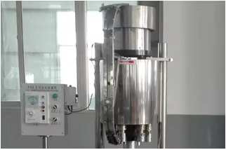 Automatic High Speed Glass Bottle Crown Capping Machine For Beer / Wine