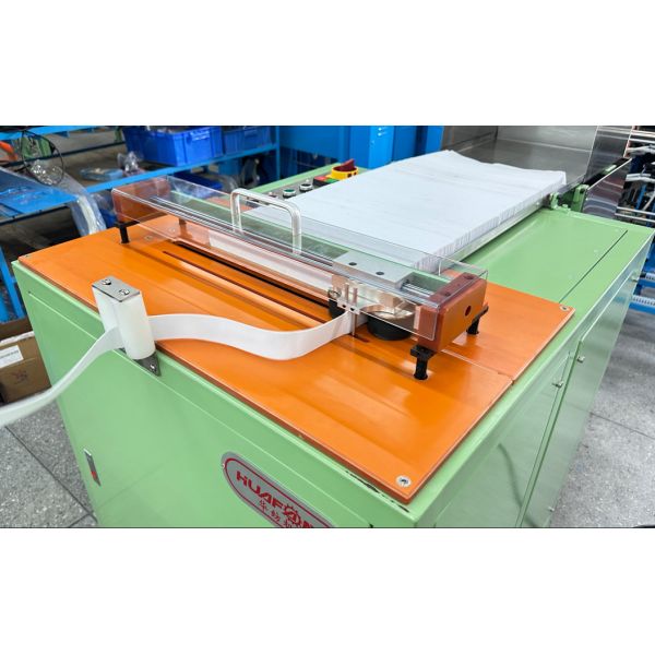 Automatic Vertical Horizontal Festooning Fold Packing Machine for Festooning Fold Packinge