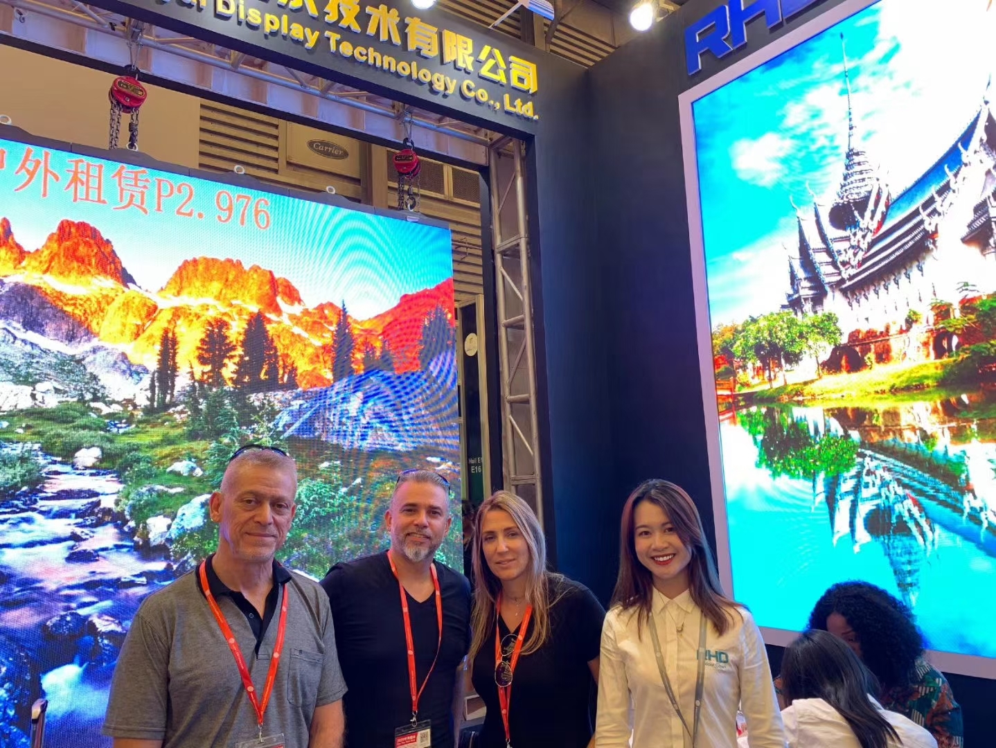 Smart Interactive LED Display Screen All In One Built in Android System