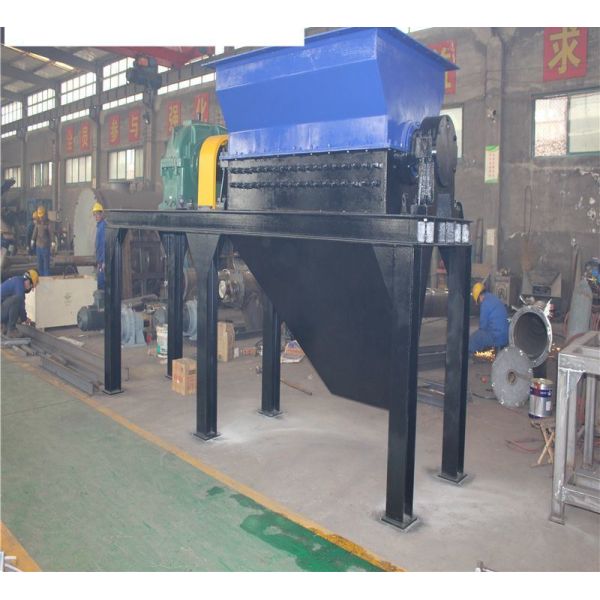 Efficient Livestock Carcass Shredder with Single Shaft