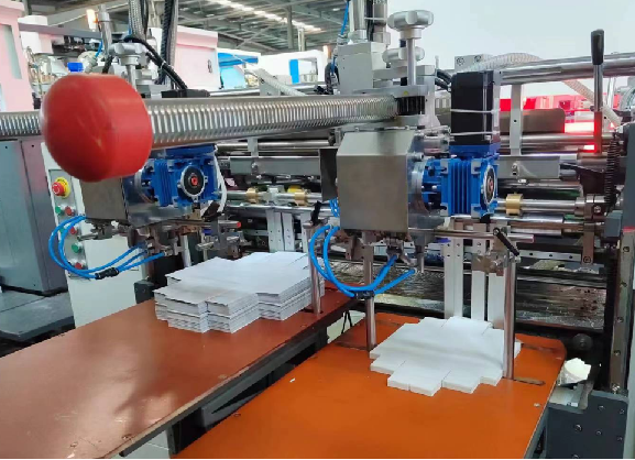 LY-HB3000CZ Rigid Box Making Machine Integrating German Multi Camera Technology and YAMAHA Robotic Arms