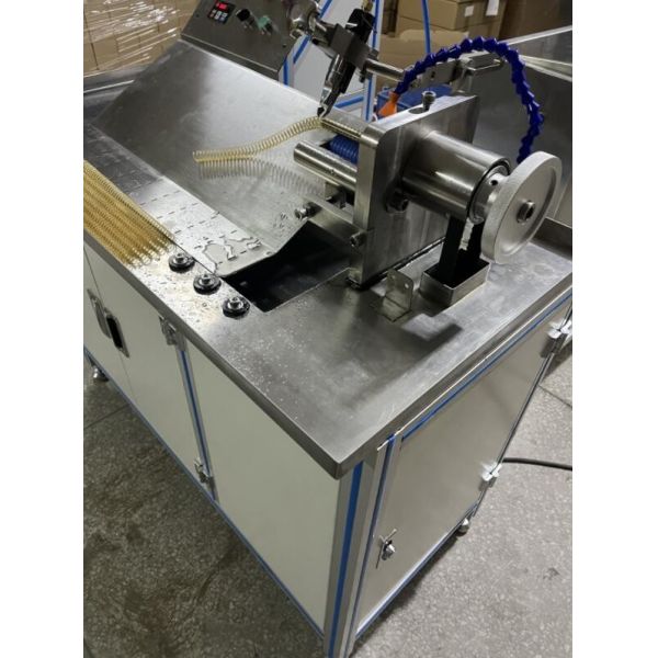 Max 2 Inch PVC Plastic Spiral Wire Binding Coil Making Machine For Plastic Coil Power Supply 220v/50Hz Total Power 1000w