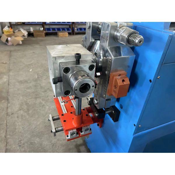 U14 Double Layer Self Center Cross Head Customized For PVC Cable