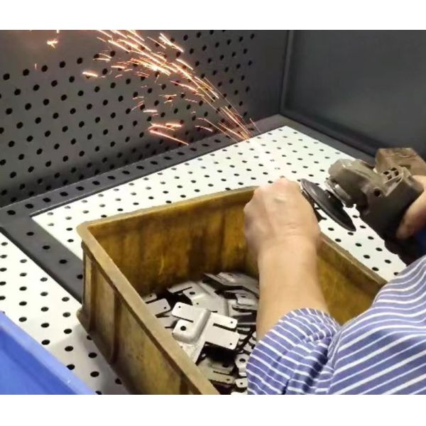 Baffle Open Movable Industrial Dust Collector Worktable Grinding Polishing Machine