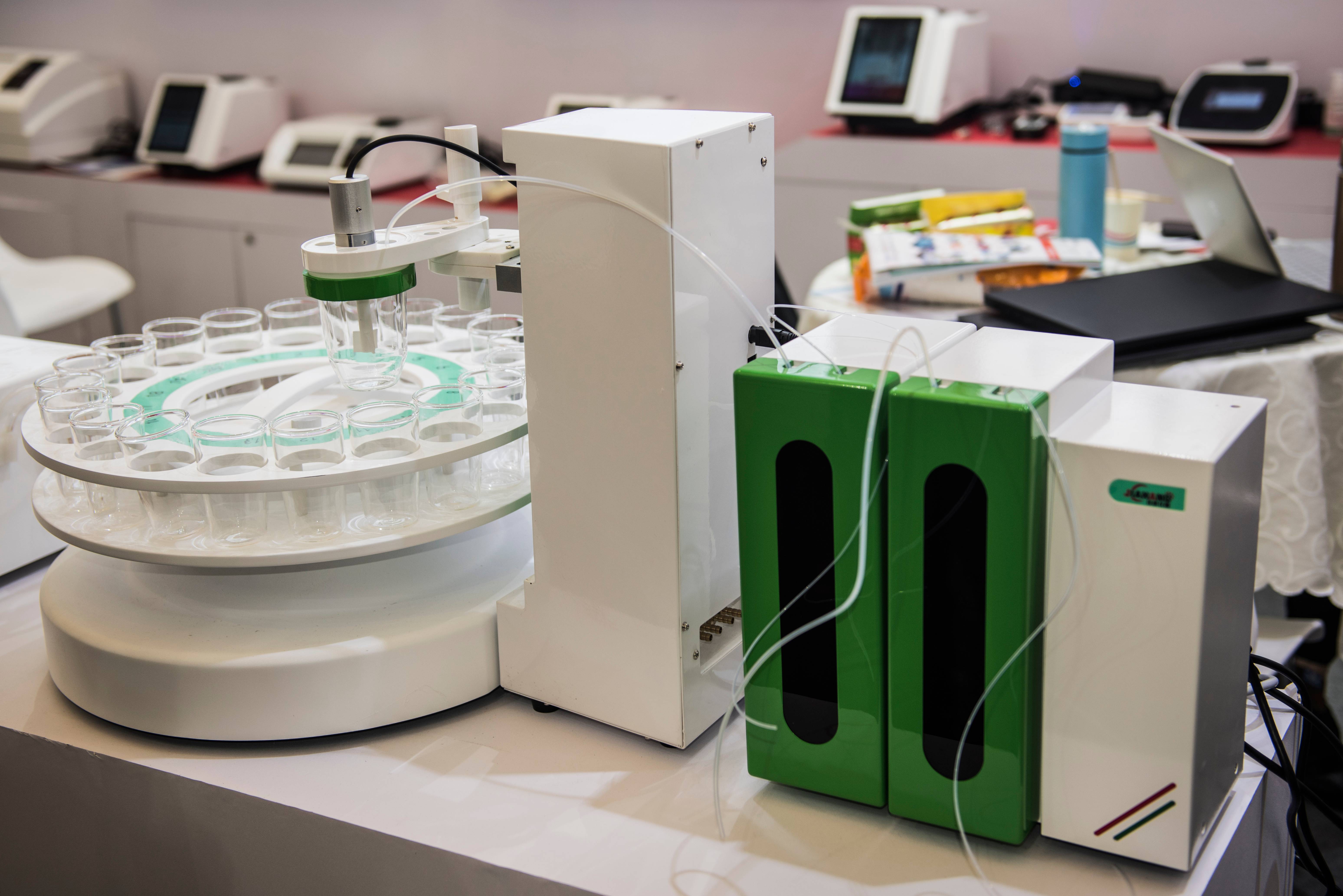 Potentiometric Titrator Multi-channel Fully Automatic Electrochemical Analysis Instrument Burette Filling Resolution 1uL