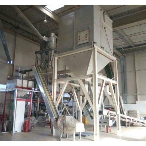 Pellet cooler and pellet packing machine of biomass pellet machine plant