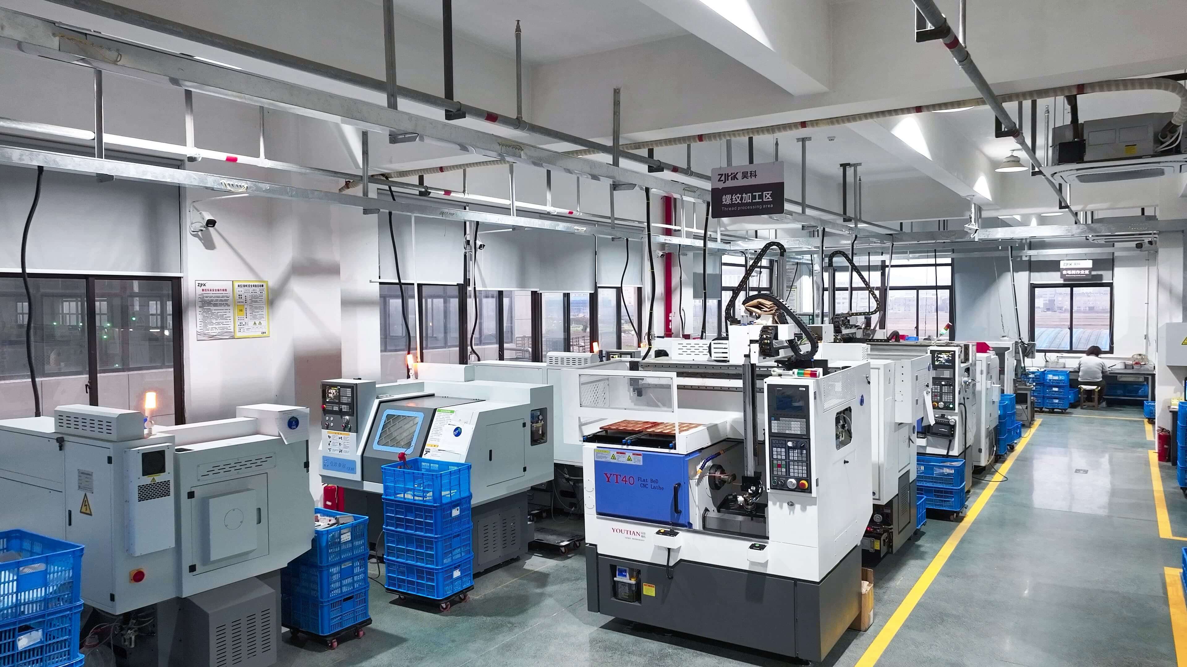 Automatic production line for heavy-duty connectors