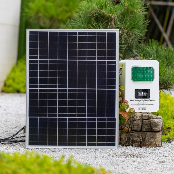 High-Efficiency Portable Solar Generating Systems White 16V 25AH Battery
