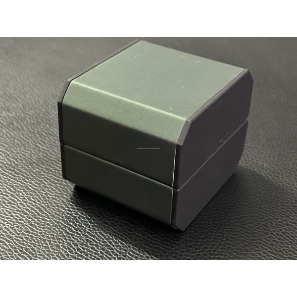 Customized Your Logo- Green Pu Leather LED Ring Box