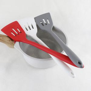 China BPA Free Silicone Kitchenware Set Pot Shovel With Customized Logo on sale