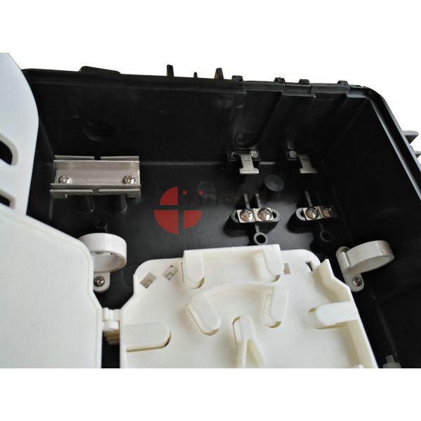 FTTH Drop Cable Splitter Distribution Box 24cores 18pcs SC Adapter