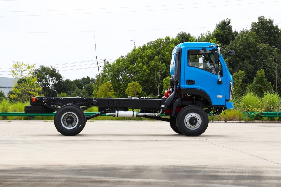 4x4 Flathead 150HP Light Truck Chassis Export Version