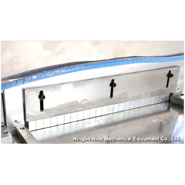 Automatic Wheel Motor Rotor Magnet Inserting gule machine.jpg Automatic Wheel Motor Rotor Magnet Inserting gule machine.jpg