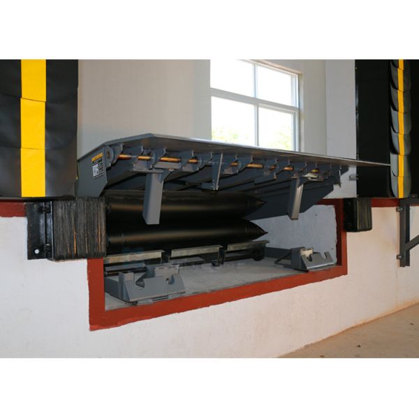 High Capacity Airbag Dock Leveler Safety Structural With Push Button
