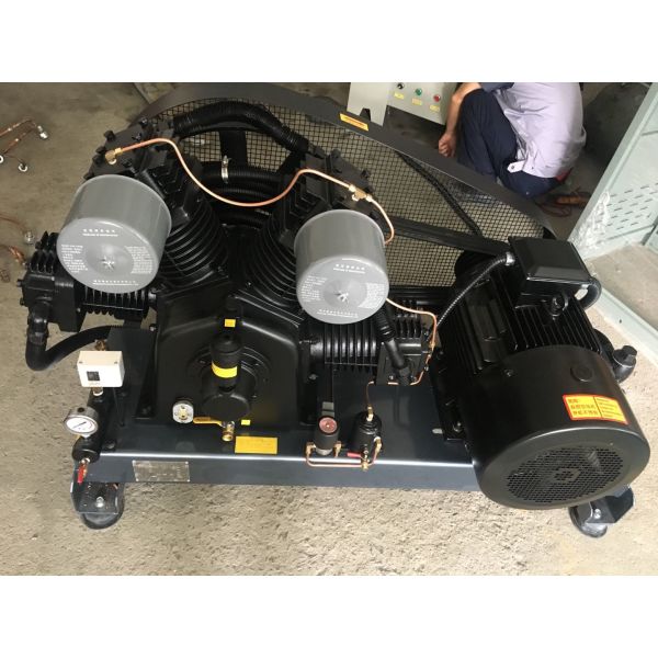 15kw 20hp 380v High Pressure Piston Reciprocating Piston Compressor 3 Cylinder Belt Driven