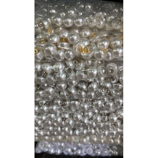 2021 high quality pearl plastic button with shank